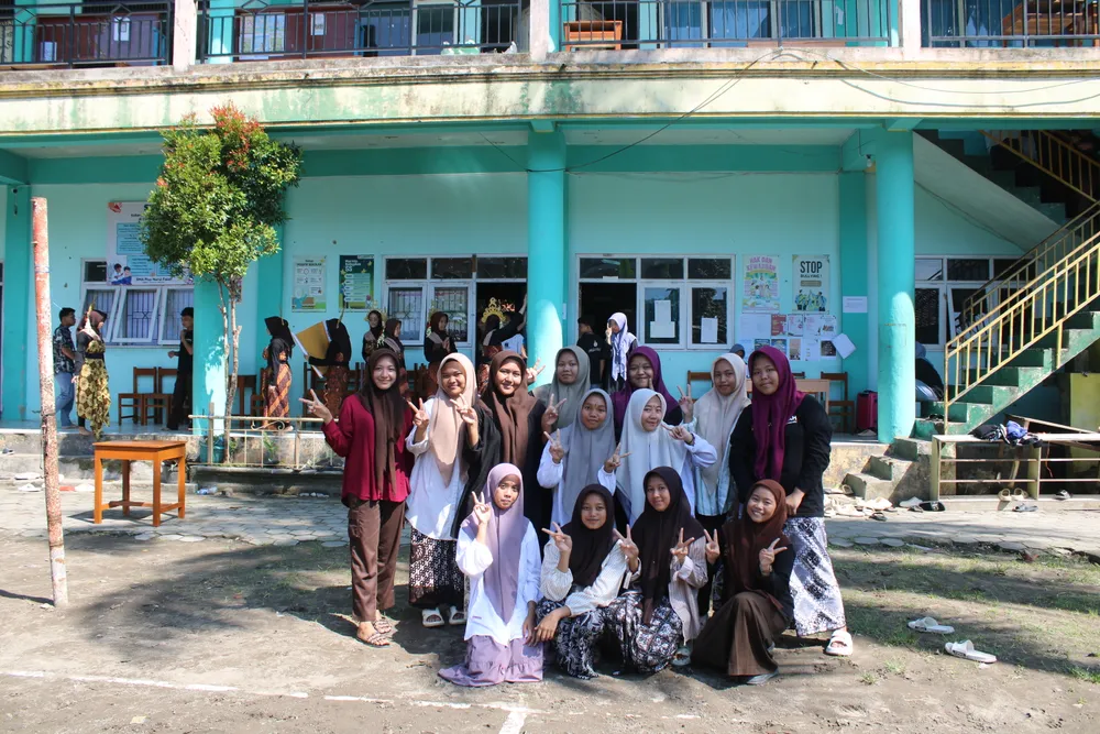 Partisipasi aktif siswa dalam memeriahkan acara